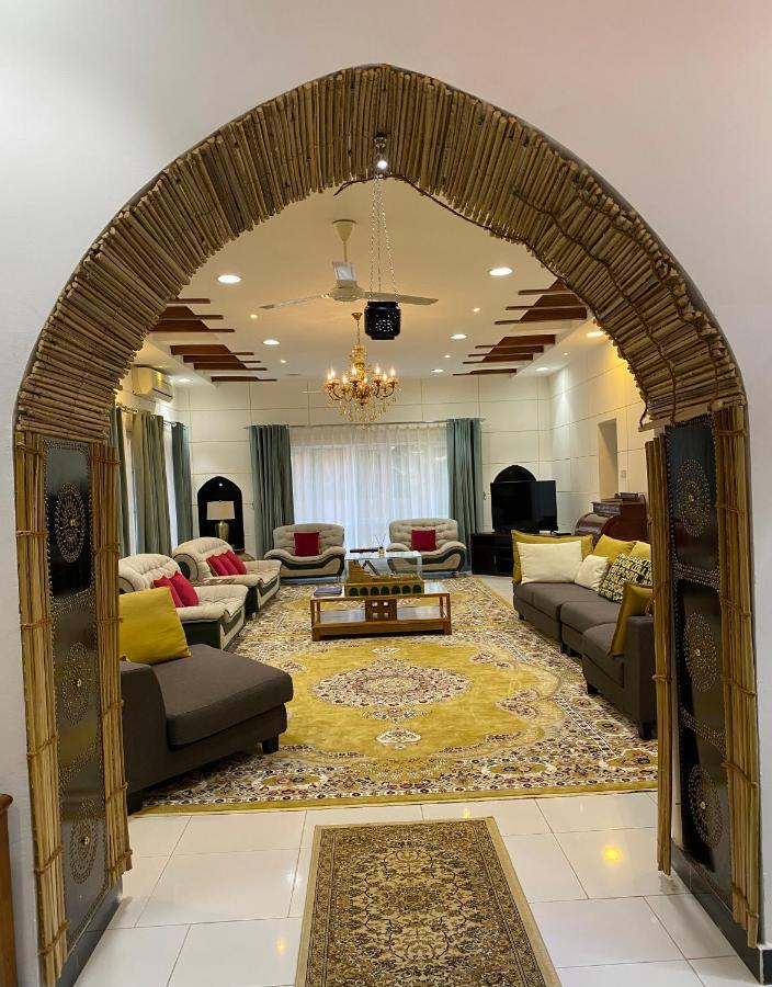 Aryaf Farm stay *